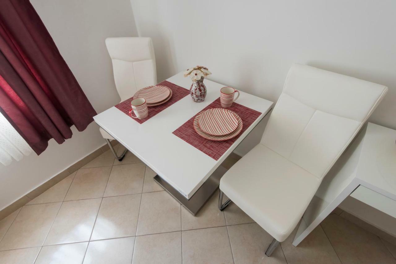 T&M Apartment With Parking In The Old Town Zadar Bagian luar foto