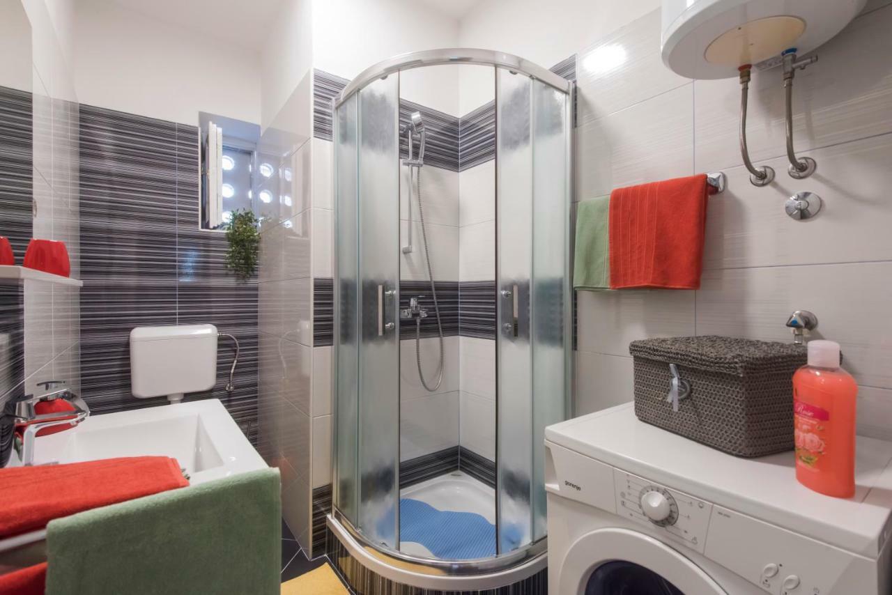 T&M Apartment With Parking In The Old Town Zadar Bagian luar foto