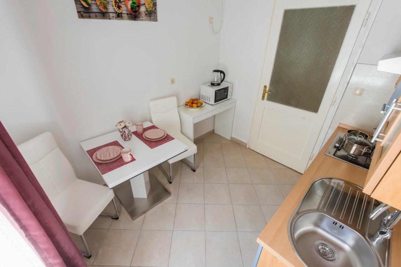 T&M Apartment With Parking In The Old Town Zadar Bagian luar foto